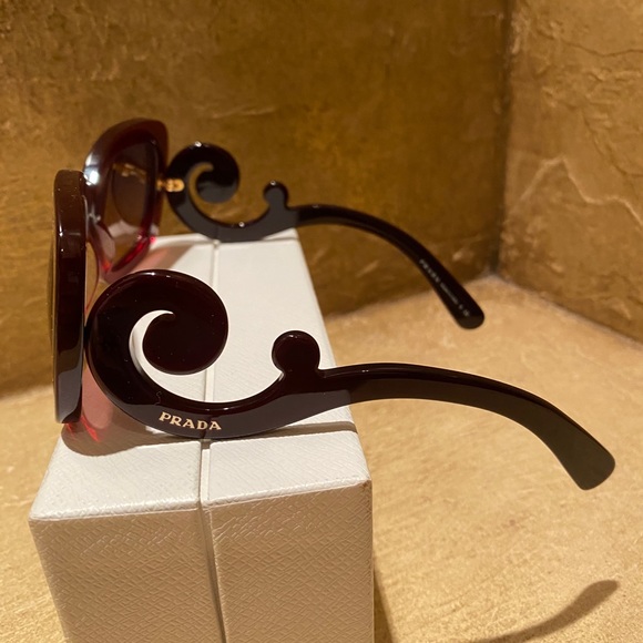 PRADA ladies mini baroque sunglasses in brown - Picture 3 of 8